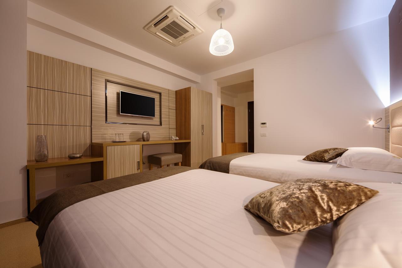 Premium Wellness Institute Hotel Bukarest Kültér fotó