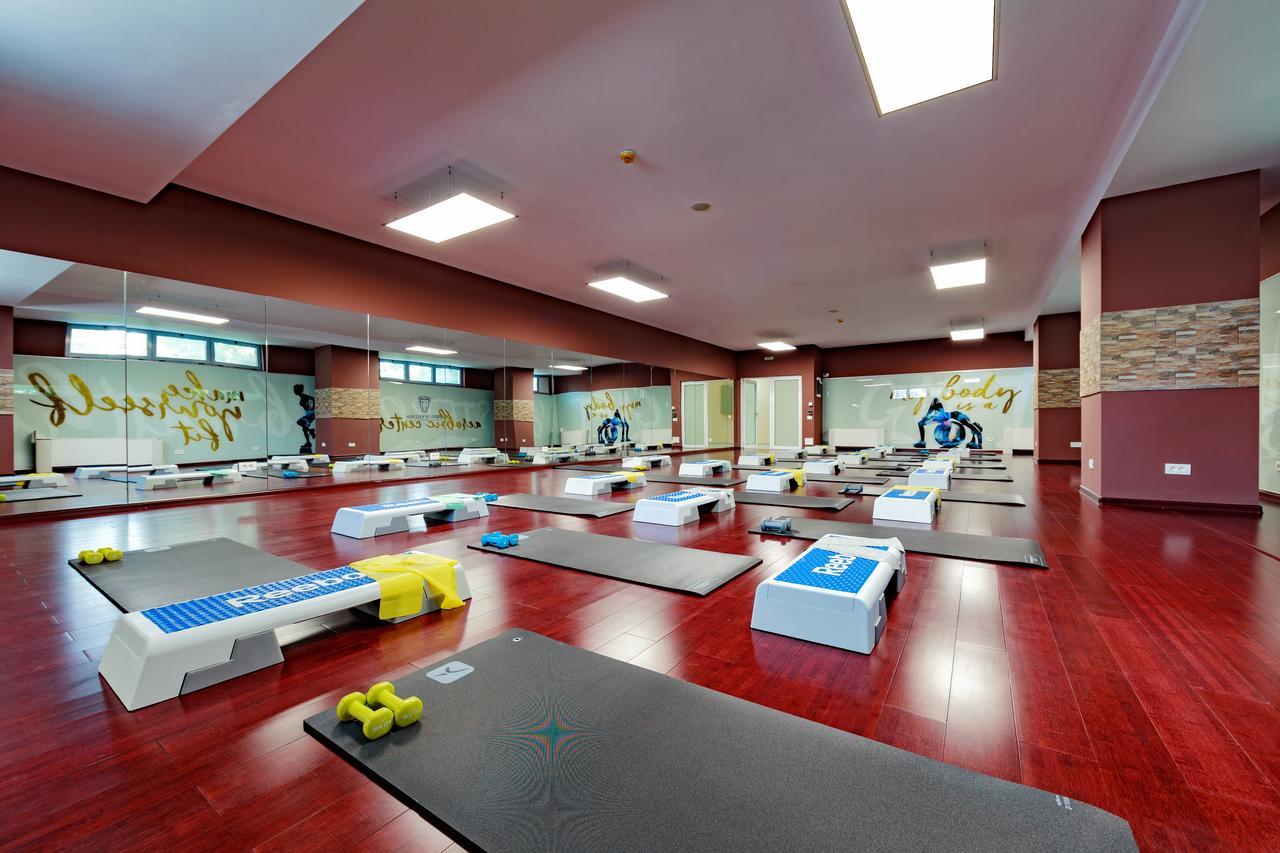 Premium Wellness Institute Hotel Bukarest Kültér fotó