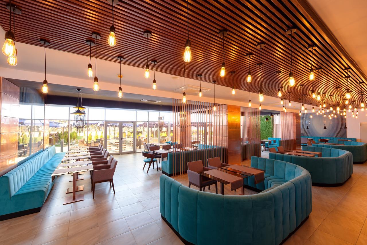 Premium Wellness Institute Hotel Bukarest Kültér fotó