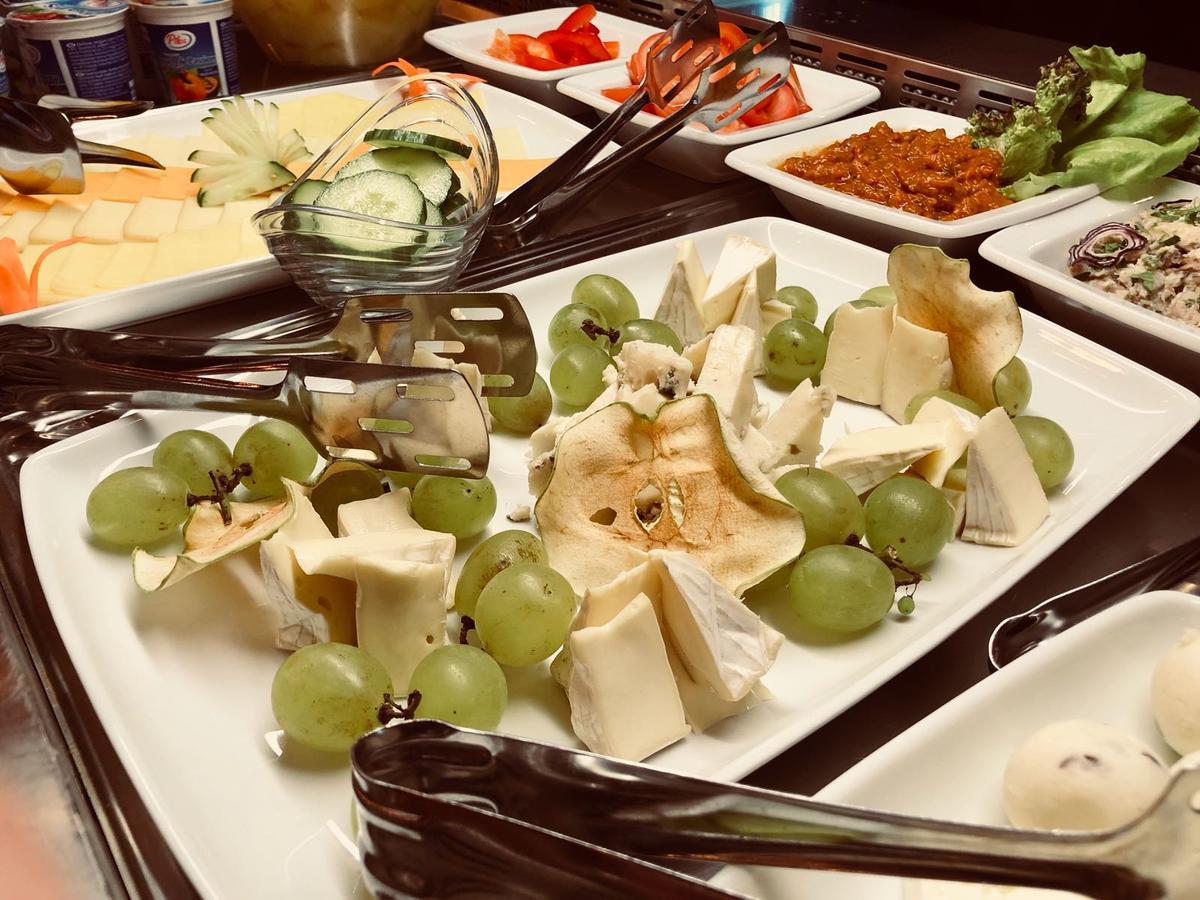 Premium Wellness Institute Hotel Bukarest Kültér fotó